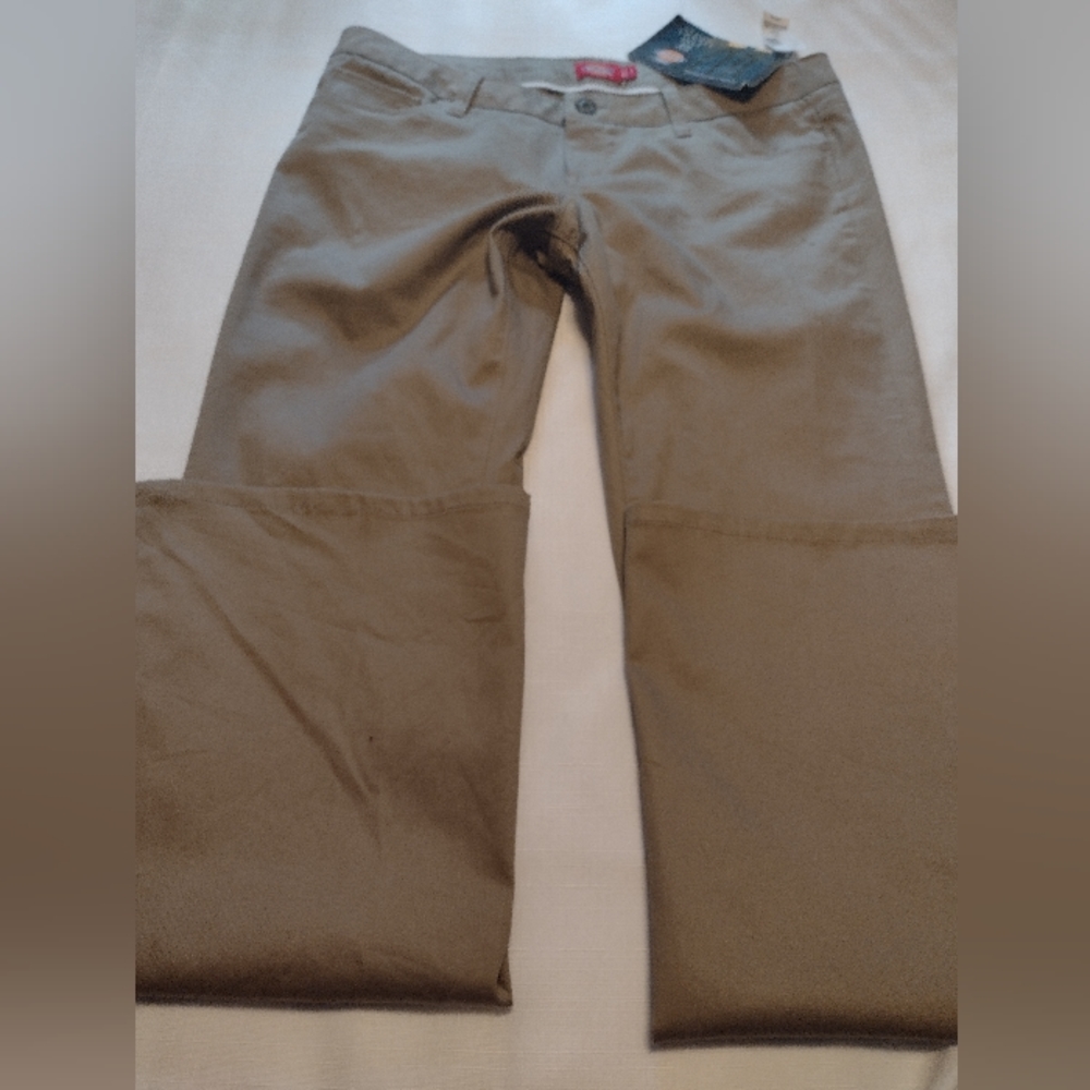 Genuine Dickies Stretchy Khaki Junior Mid Rise Slim Booted Pant NWT